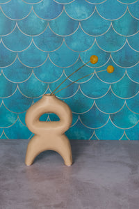 Sandy Nantes Ceramic Vase (21cm)