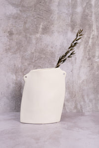 Flat White Nantes Ceramic Vase (21cm)