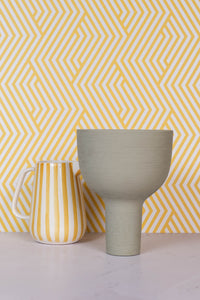 Grey Versailles Footed Bowl (21cm)